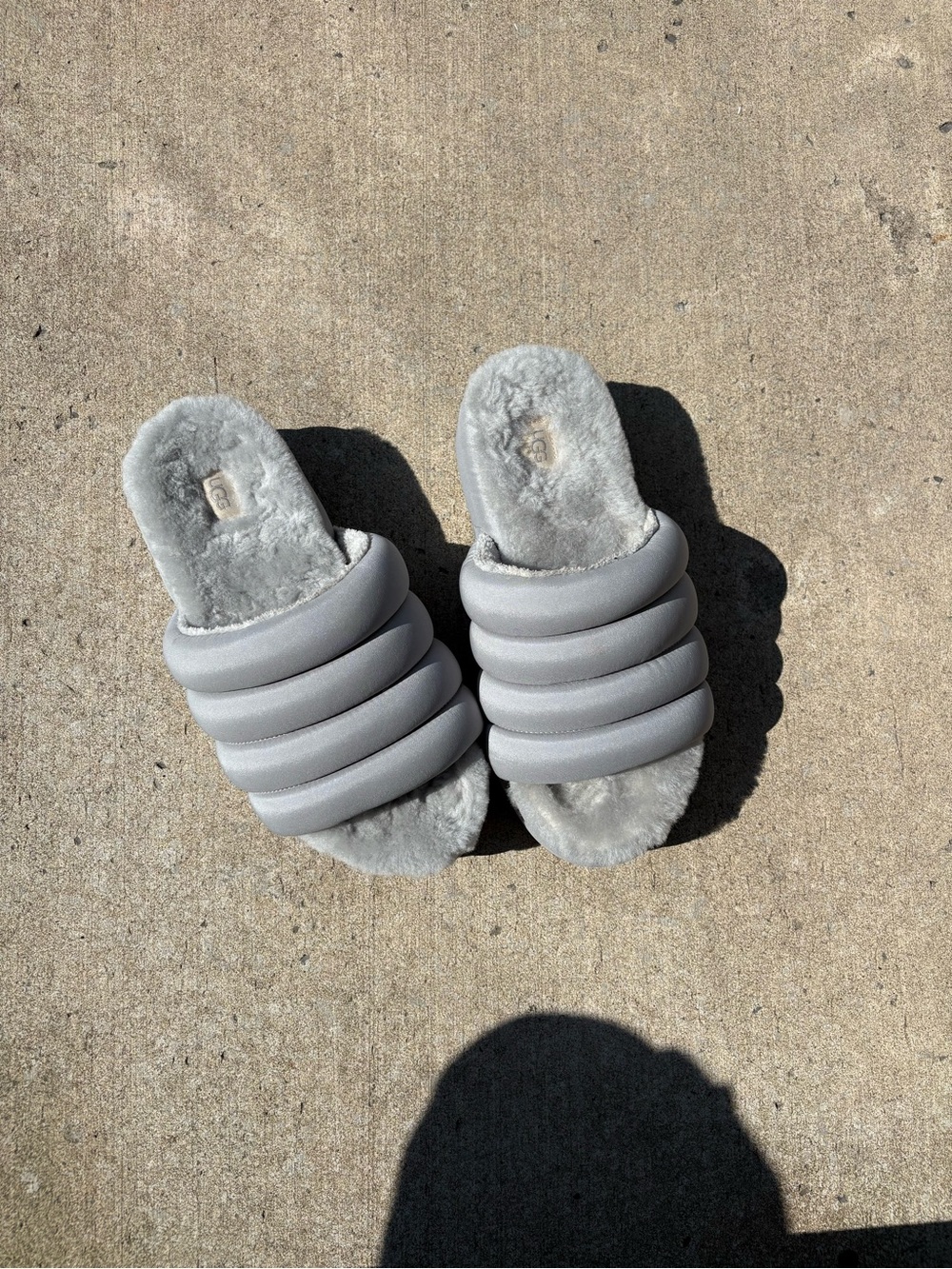 UGG Maxi Slide WOMEN'S size 10